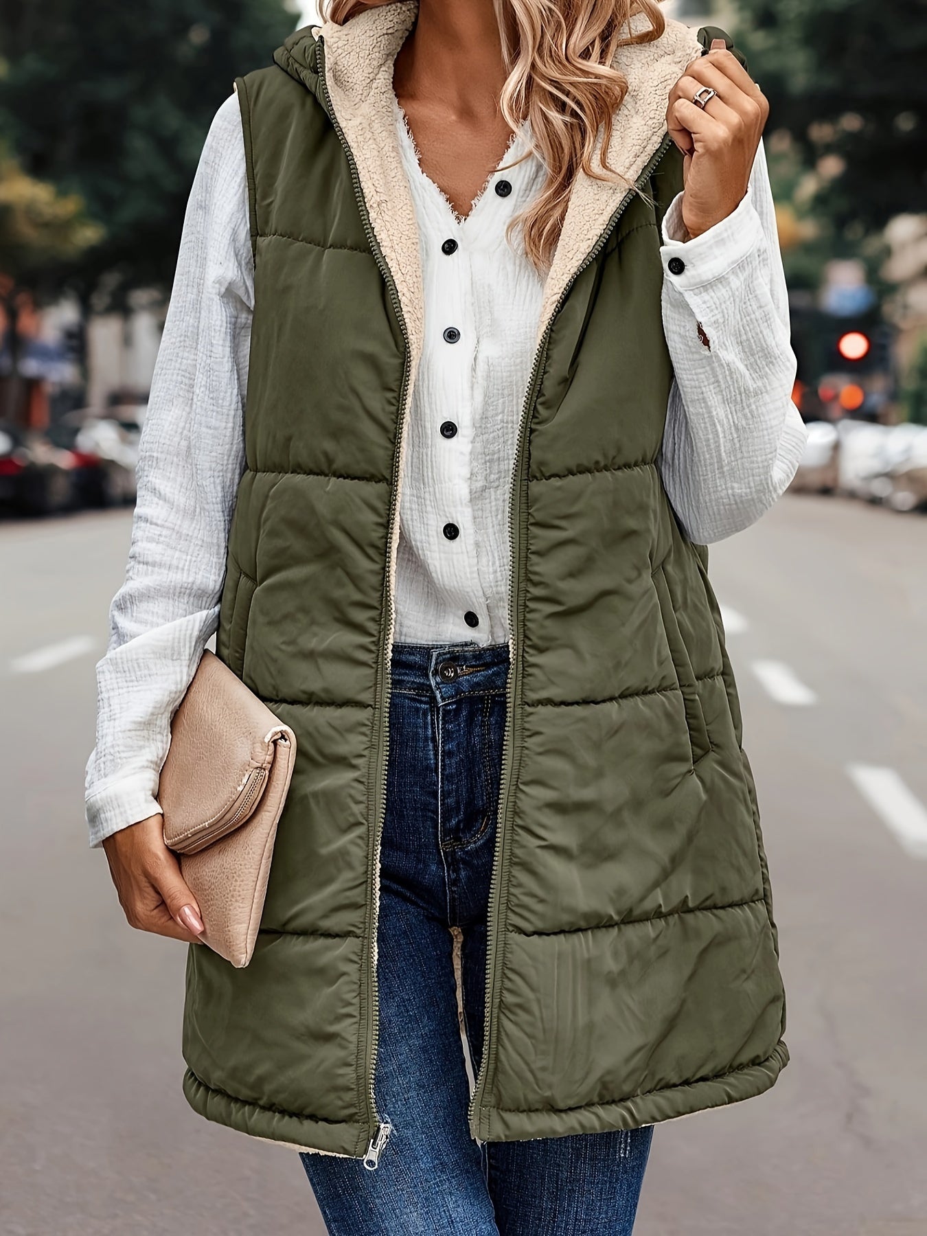 Warm vest met capuchon